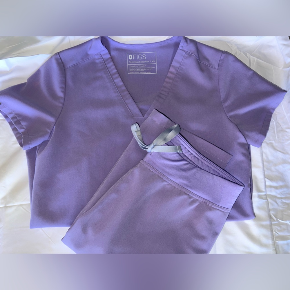 FIGS Scrub Set *Limited Edition*